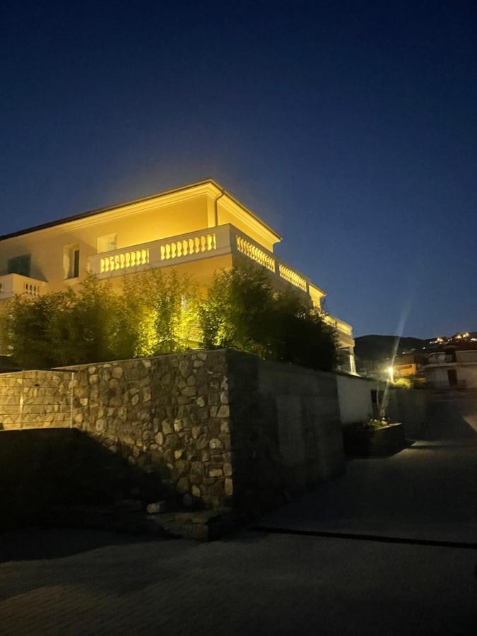 Villa Sole Arma di Taggia Exterior foto